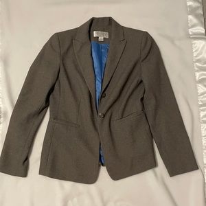 Gray blazer